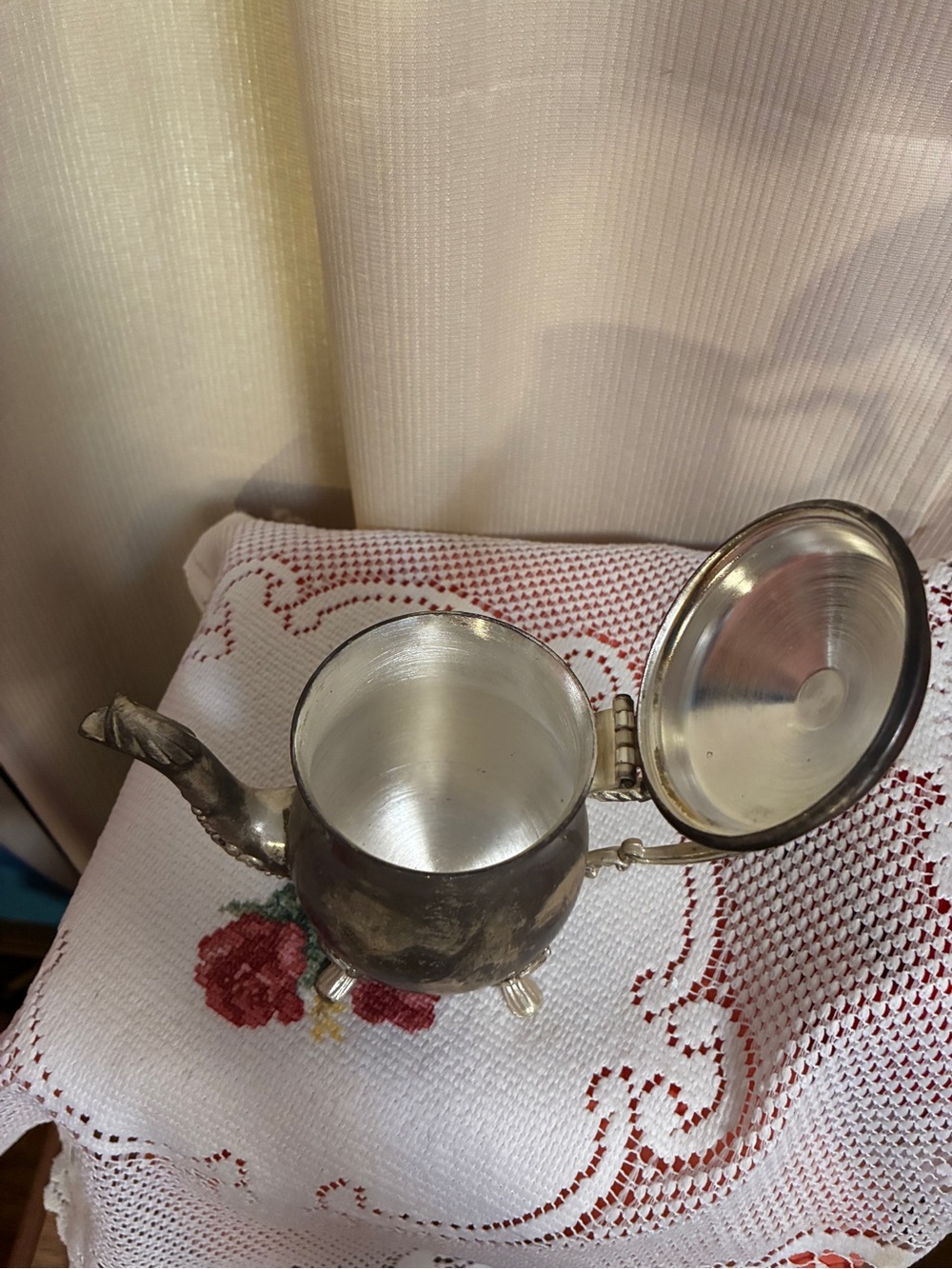 Vintage Ornate Silverplate Mini Teapot Footed Victorian style hinged lid - Picture 10 of 15